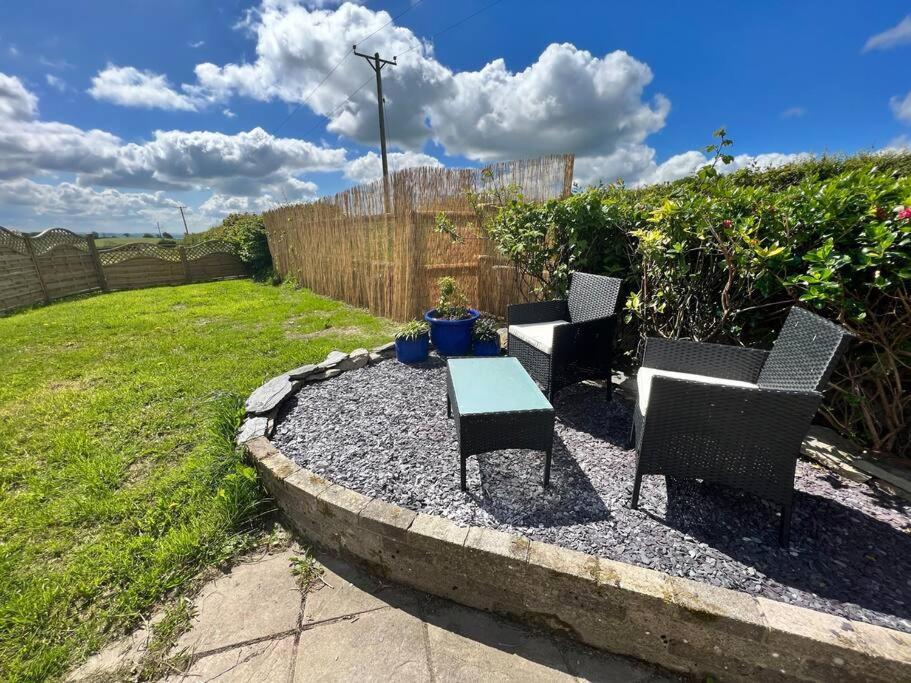 2 Bedroom In The Heart Of West Wales St Clears